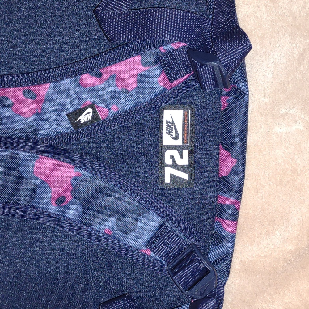NIKE Elemental 2.0 Backpack - Picture 10 of 11